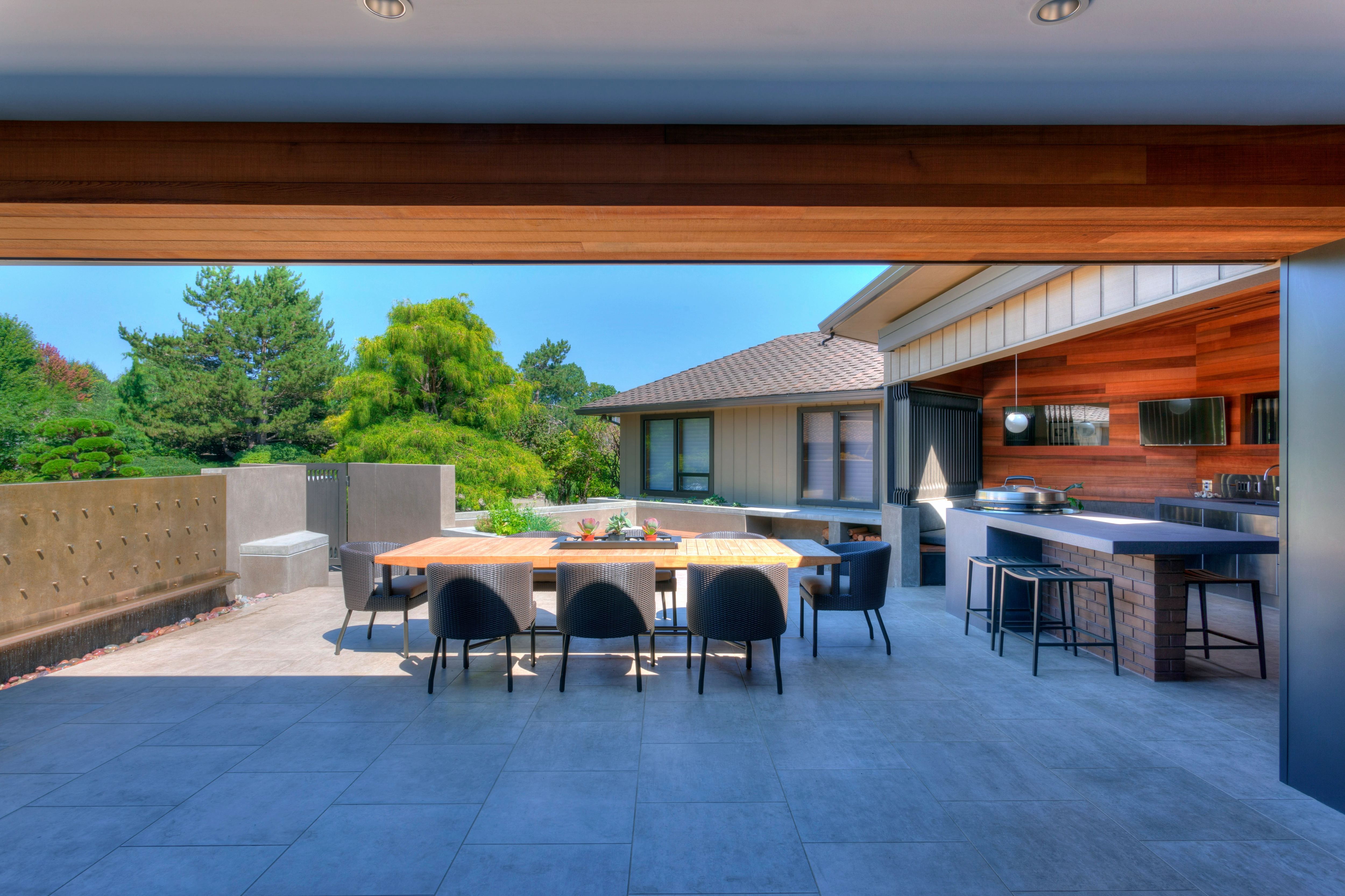 The Santiam Courtyard