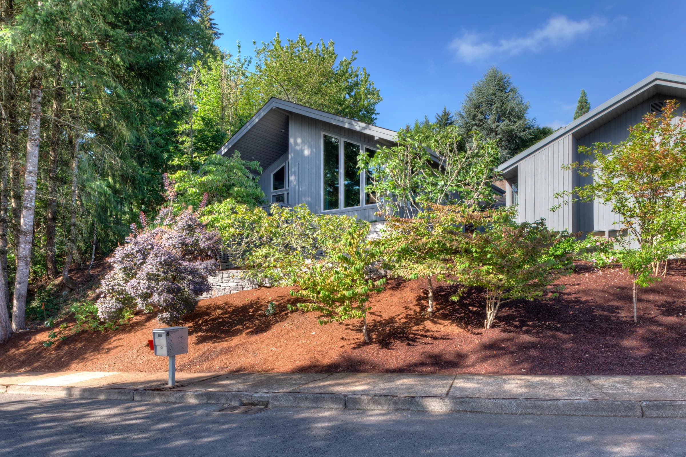 The Hilltop Guest House, image 3