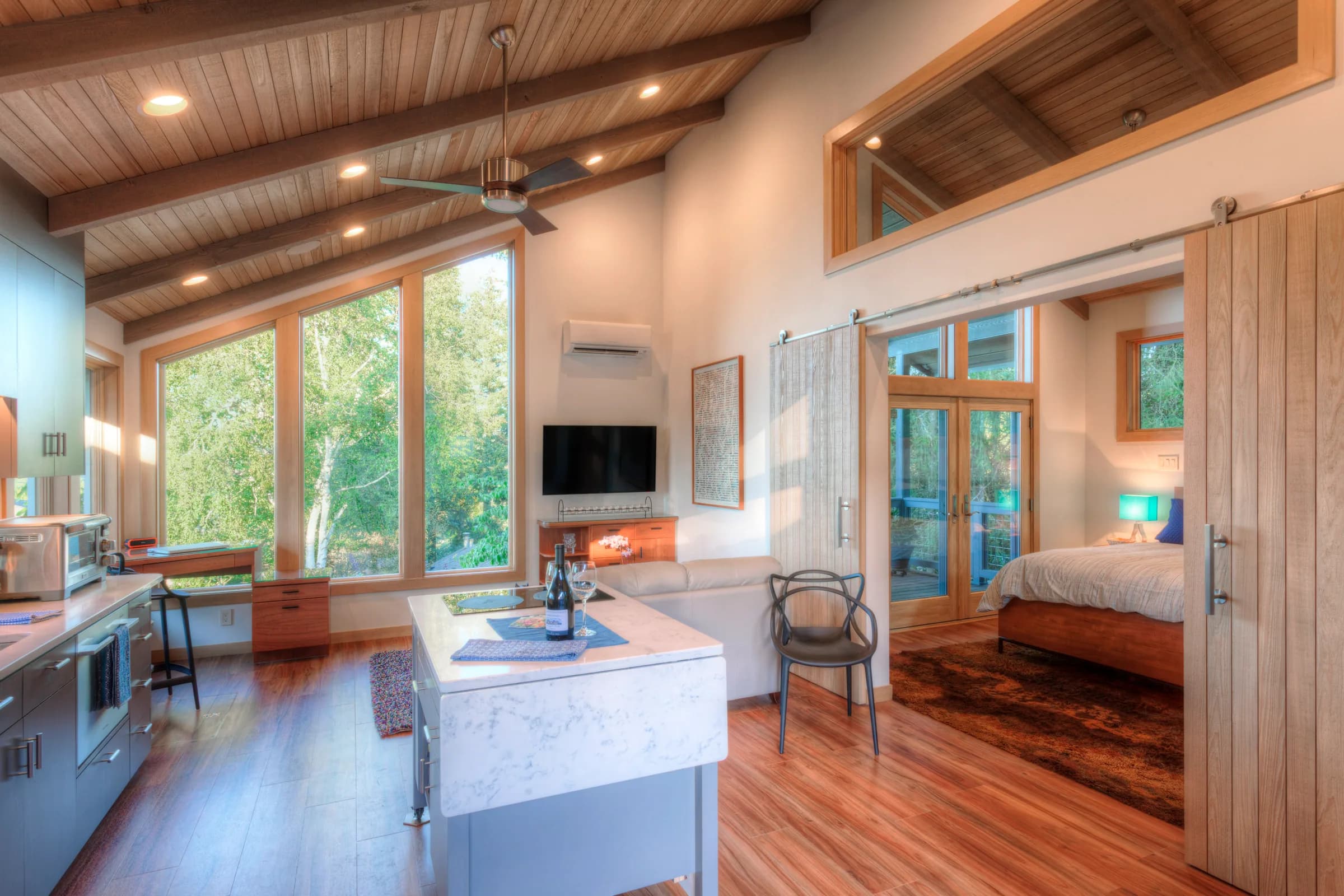 The Hilltop Guest House, image 7