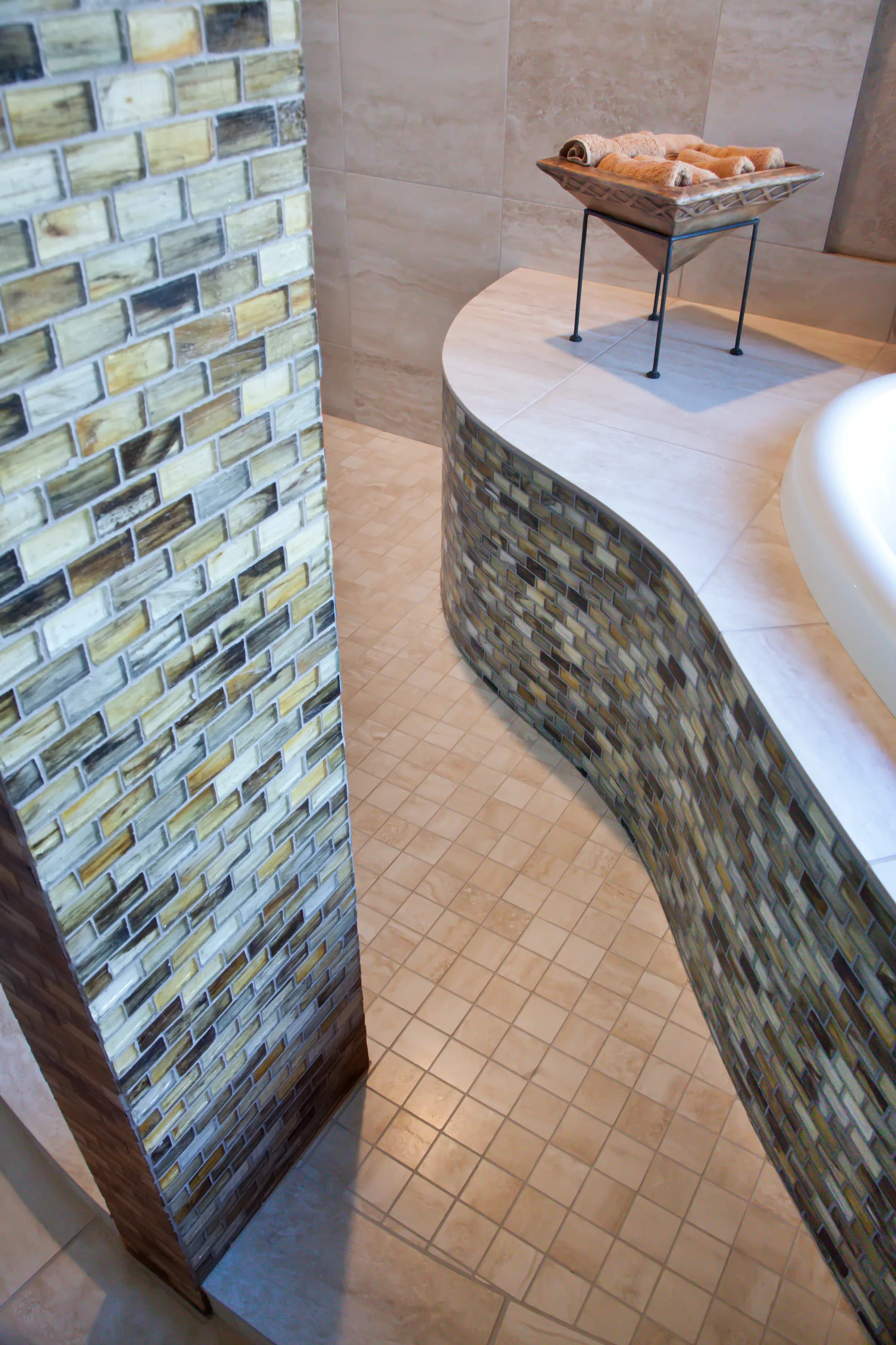The Mosaic-Column Bath, image 11