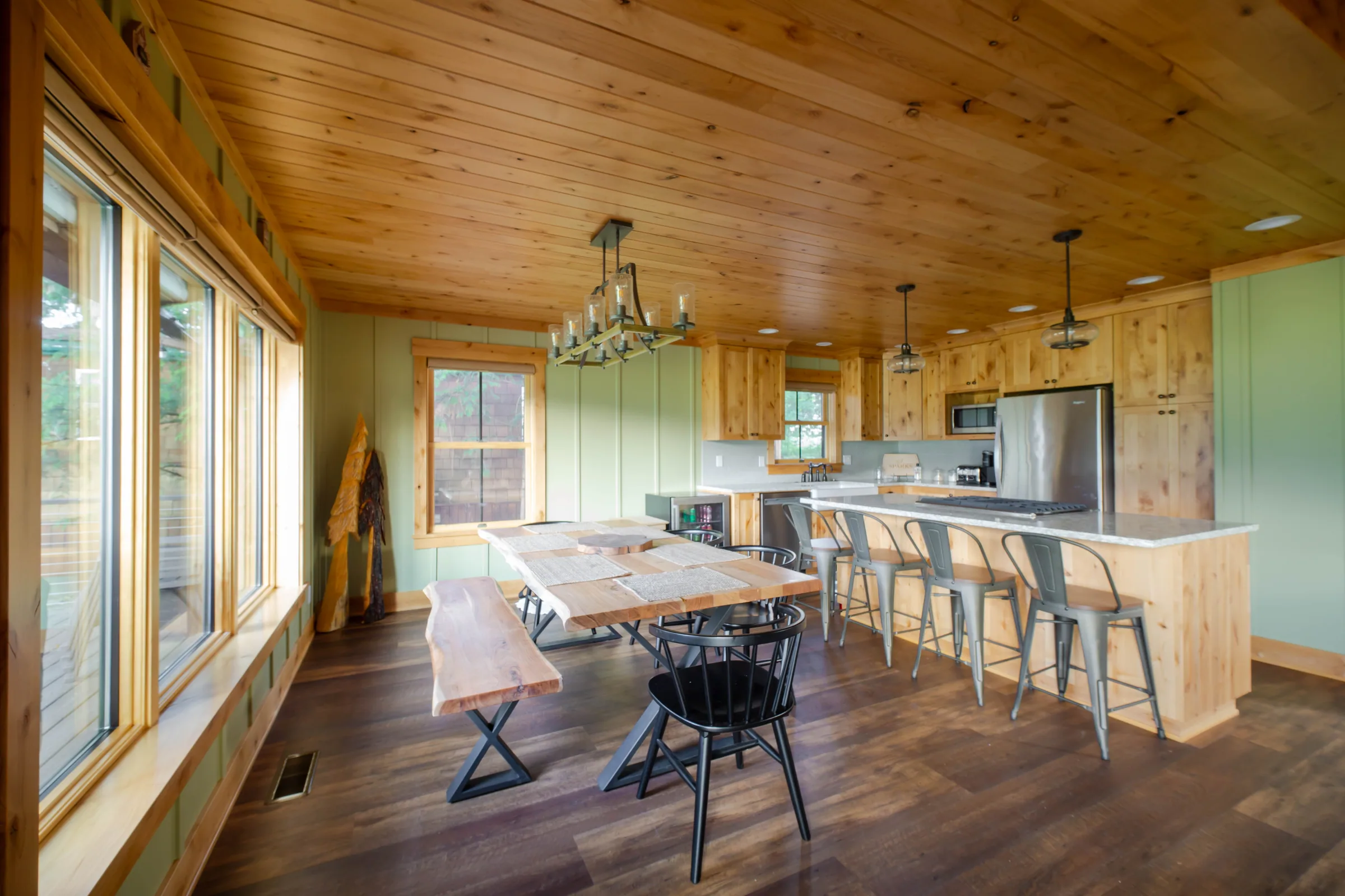 The Mountain-Valley Cabin, image 4