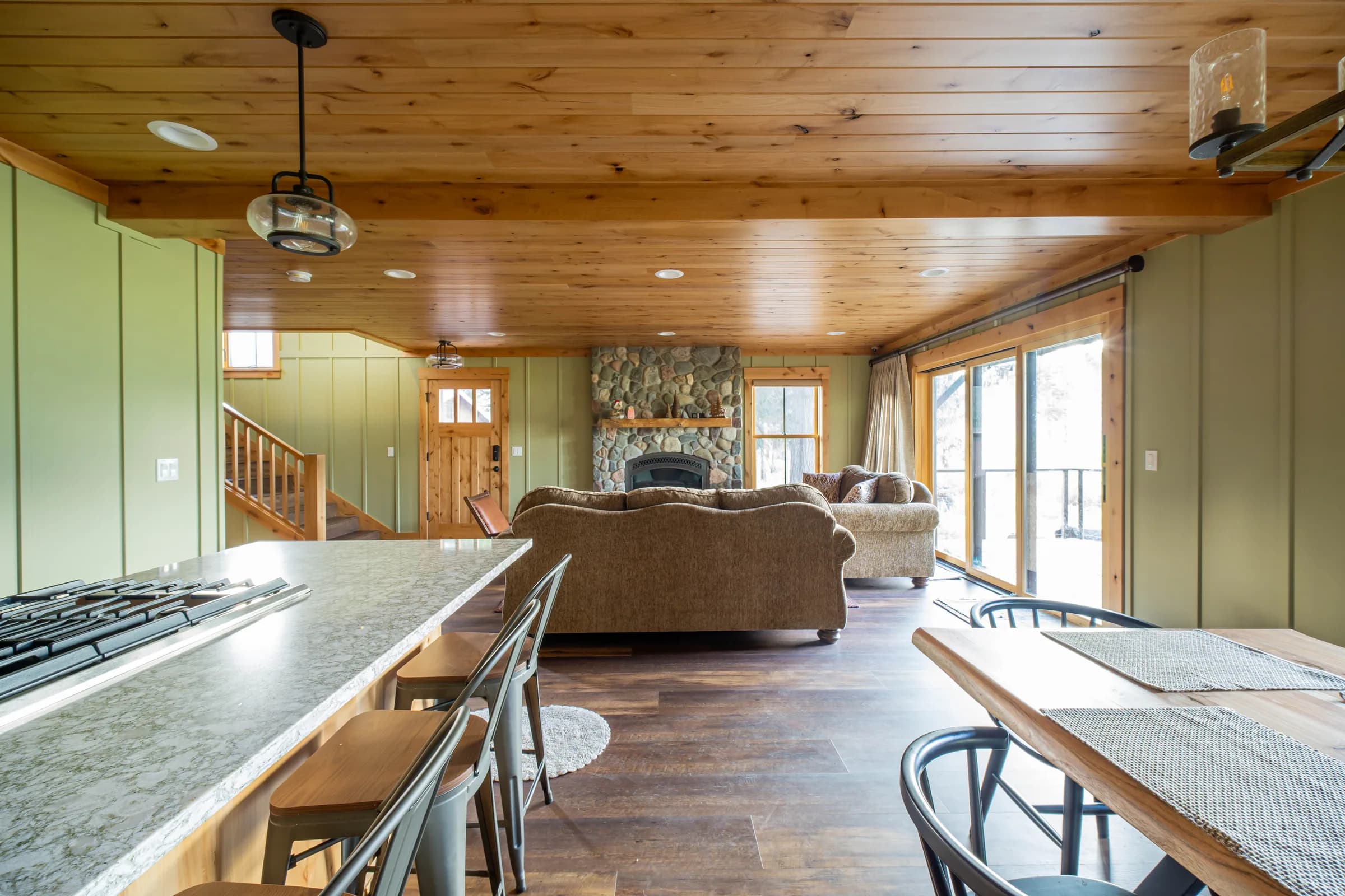 The Mountain-Valley Cabin, image 6