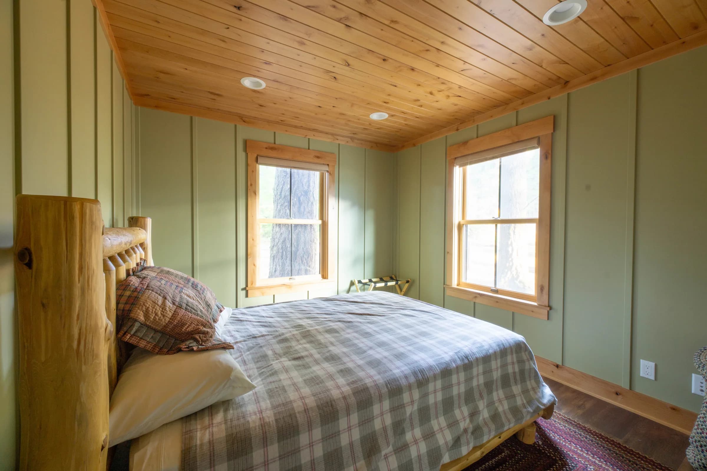 The Mountain-Valley Cabin, image 10