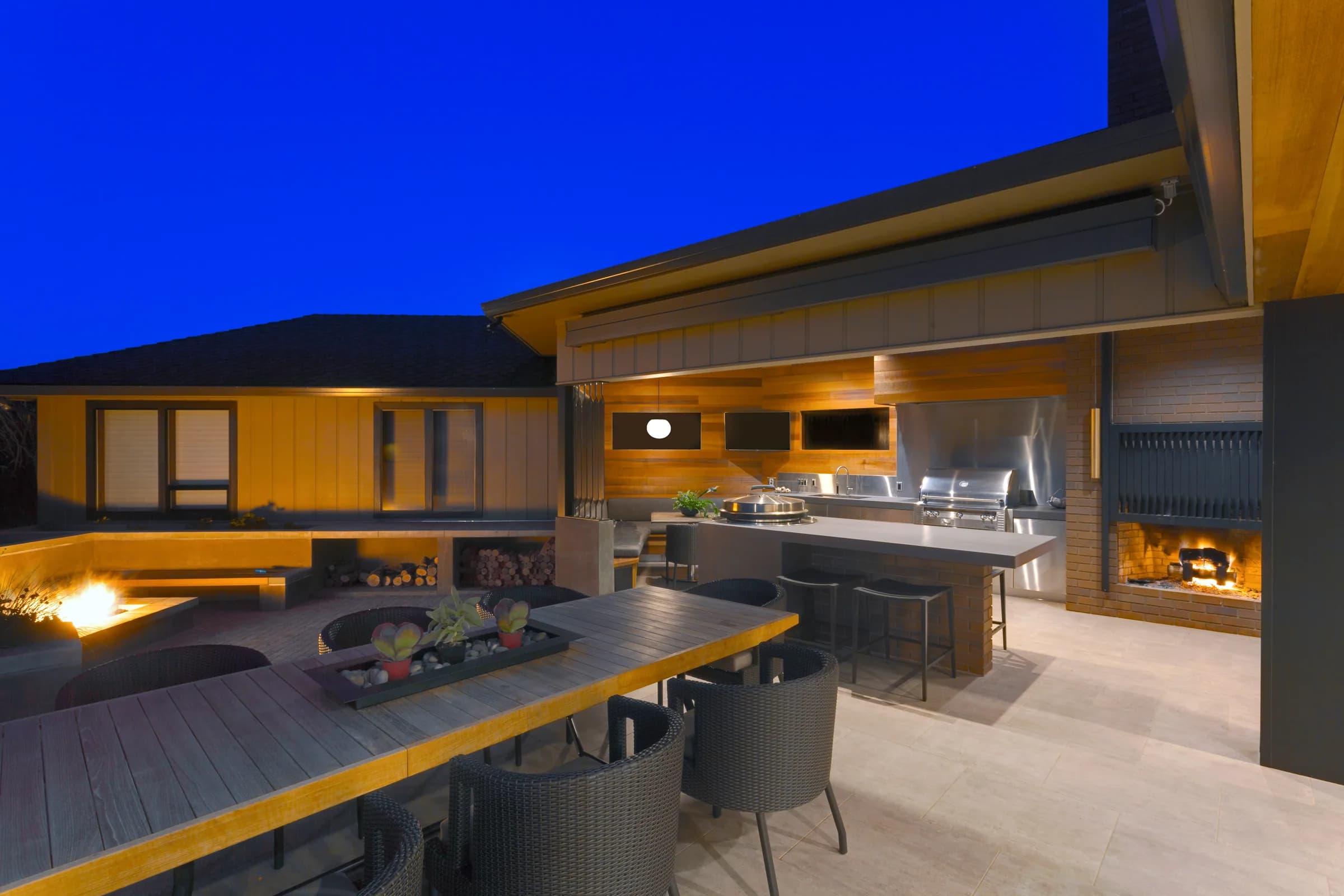 The Santiam Courtyard, image 7